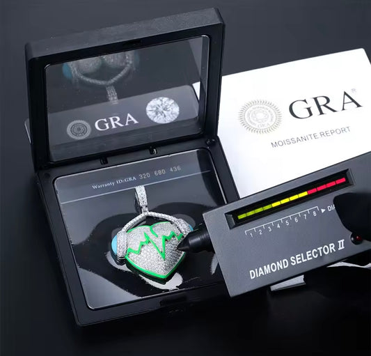 Glowing Heart With Earphone Pendant