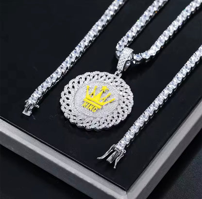 Glowing Kings Crown Pendant