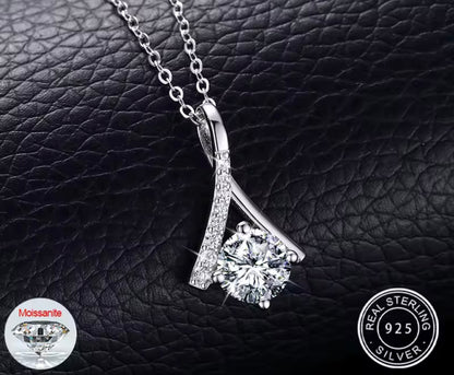 1 Carat Pendant Necklace