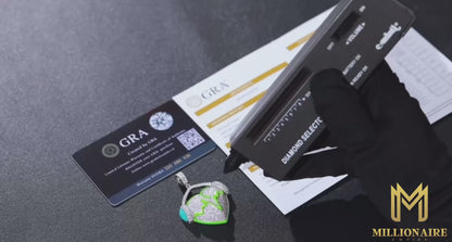 Glowing Heart With Earphone Pendant